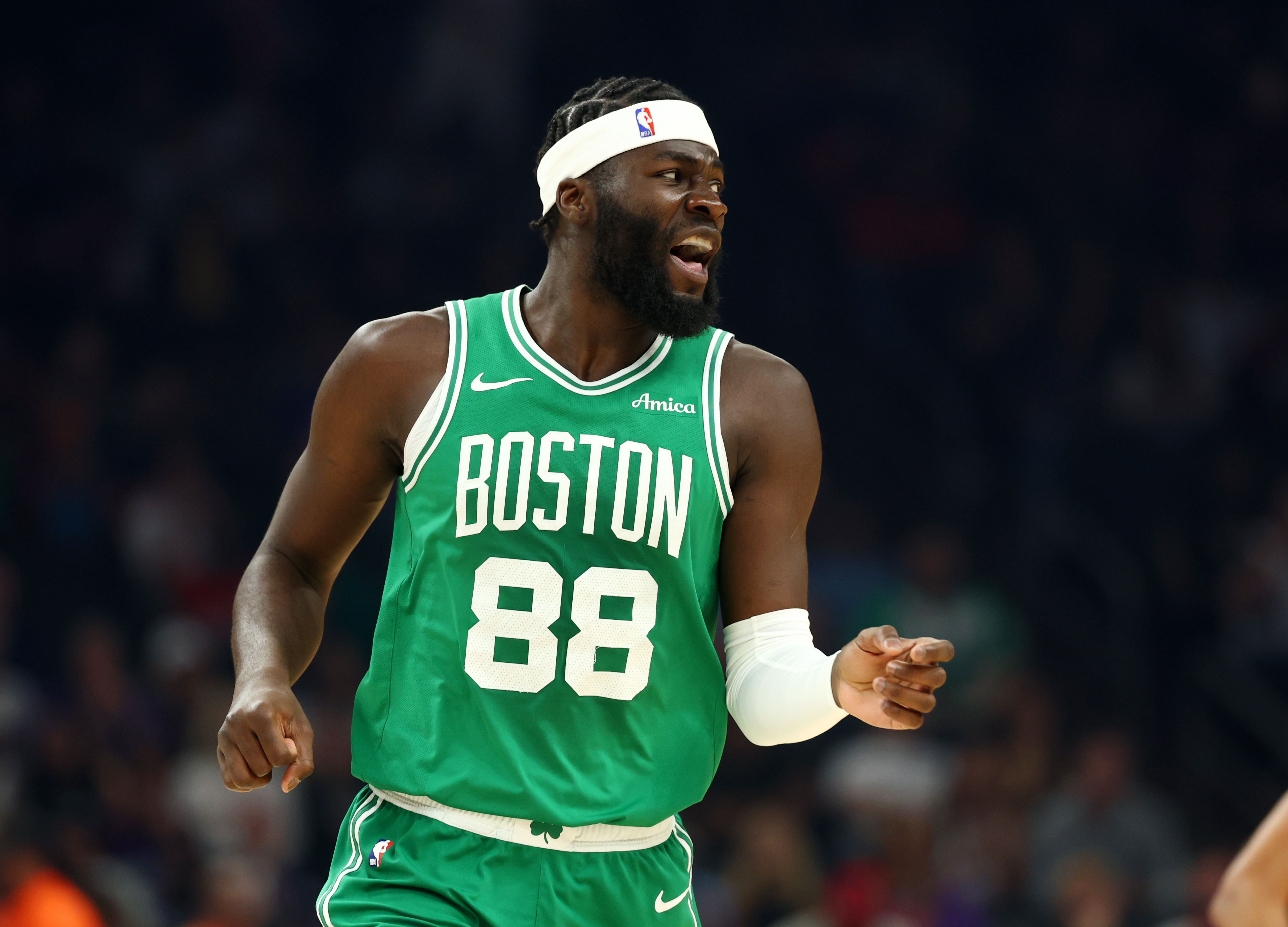 爱游戏官方入口-27分17板1断3帽！庄神：科塔打得很努力表现非常出色